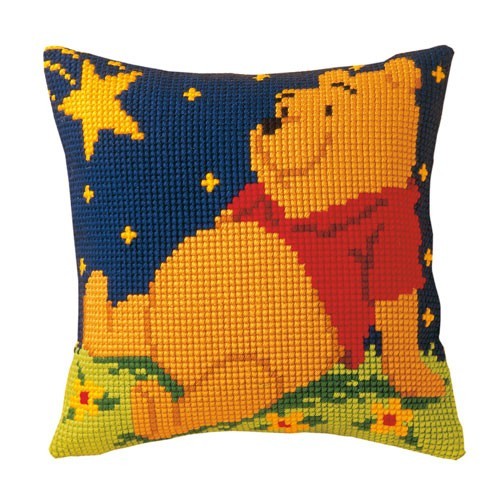 Cojín winnie en las estrellas